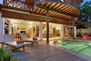 thumbnail: Outdoor pool