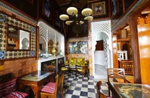 thumbnail: Restaurant