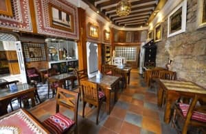 thumbnail: Restaurant