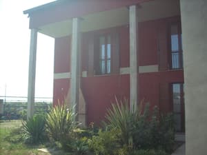 thumbnail: Exterior