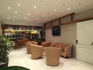 thumbnail: Bar