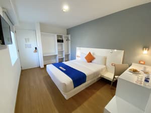 thumbnail: Room