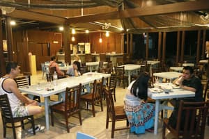 thumbnail: Restaurant
