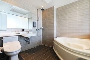 thumbnail: Bathroom