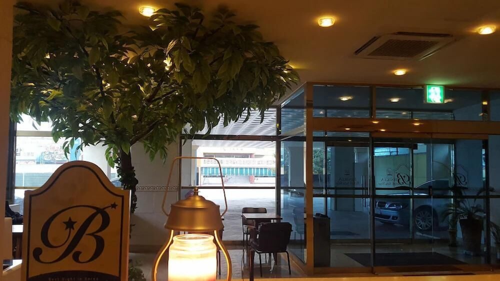 Restaurant-cafeteria
