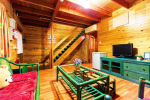 thumbnail: Living area