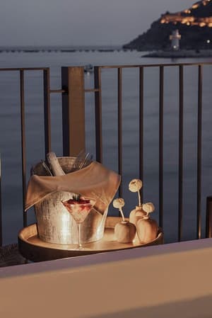 thumbnail: Breakfast buffet