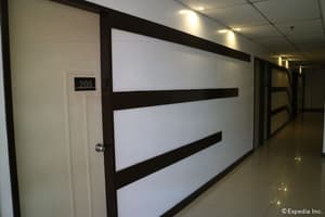 thumbnail: Hallway