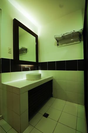 thumbnail: Bathroom