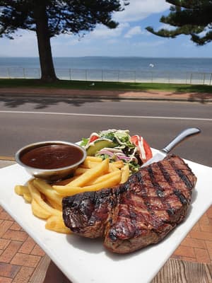 thumbnail: Restaurant