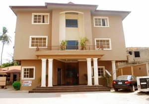 thumbnail: Front of property