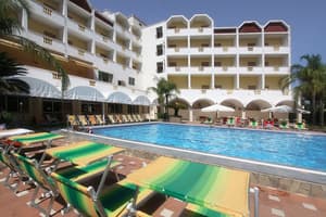 thumbnail: Outdoor pool