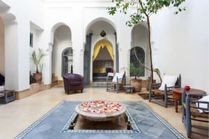 thumbnail: Interior