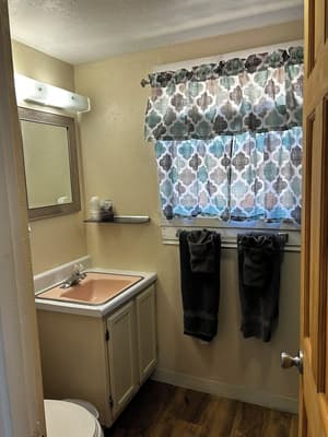 thumbnail: Bathroom