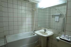 thumbnail: Bathroom