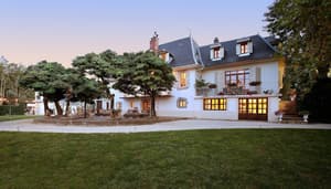 thumbnail: Exterior