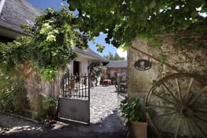 thumbnail: Property entrance