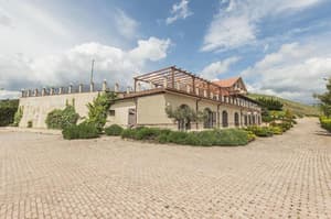 thumbnail: General view