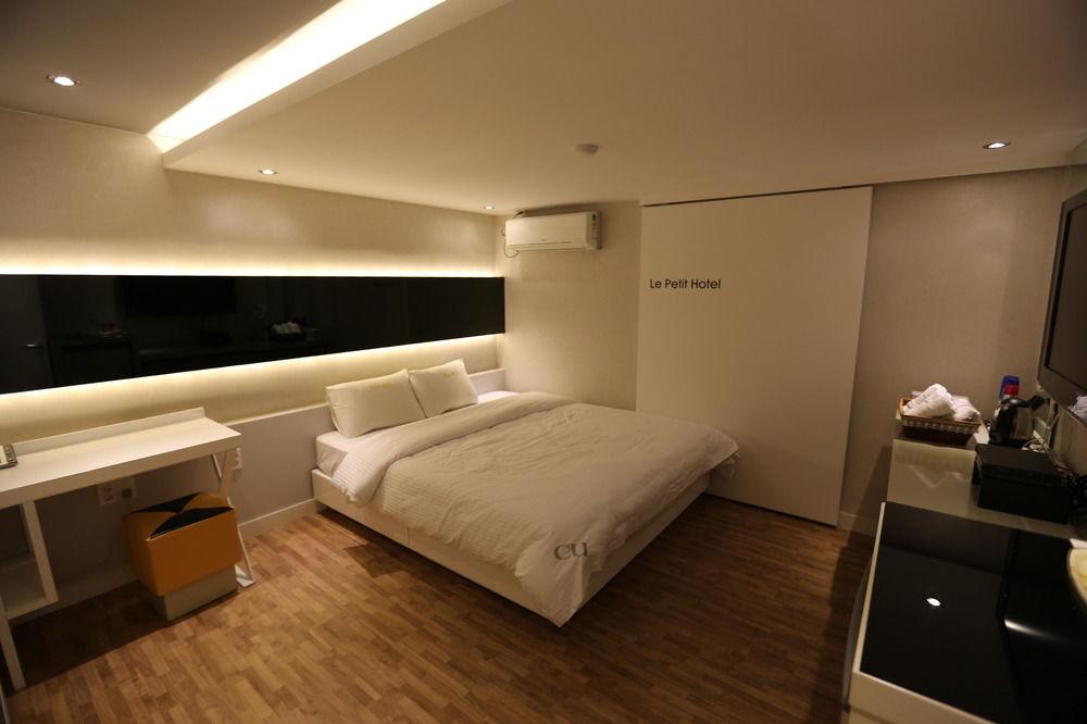 Cu Hotel 13