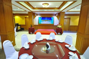thumbnail: Banquet hall