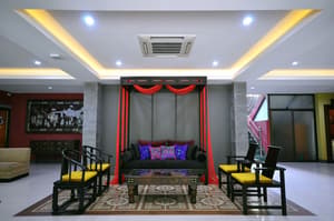 thumbnail: Breakfast area
