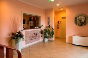 thumbnail: Interior entrance