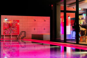 thumbnail: Bar (on property)