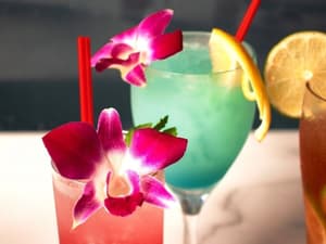 thumbnail: Bar (on property)