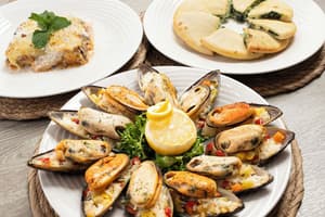 thumbnail: Restaurant