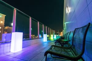 thumbnail: Bar (on property)