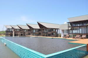 thumbnail: Outdoor pool