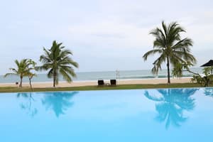 thumbnail: Infinity pool