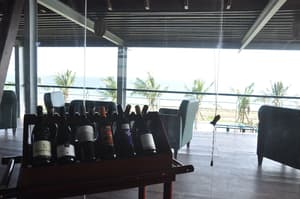 thumbnail: Bar (on property)