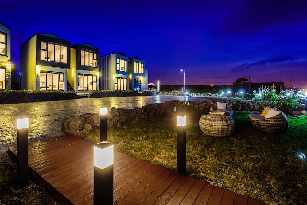 Front of property - evening/night