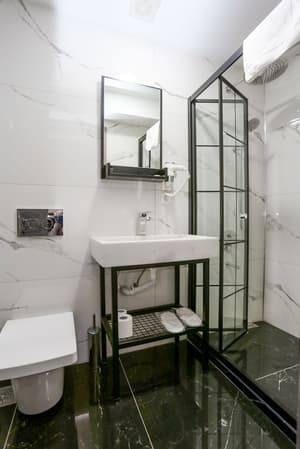 thumbnail: Bathroom