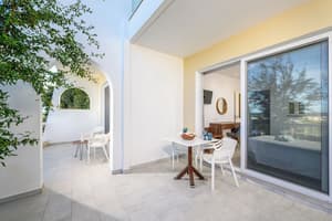 thumbnail: Terrace/patio