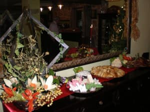 thumbnail: Dining