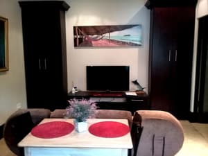 thumbnail: In-room dining