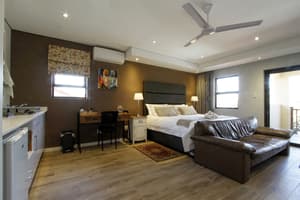 thumbnail: Interior