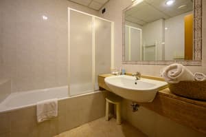 thumbnail: Bathroom