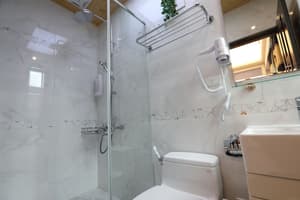 thumbnail: Bathroom