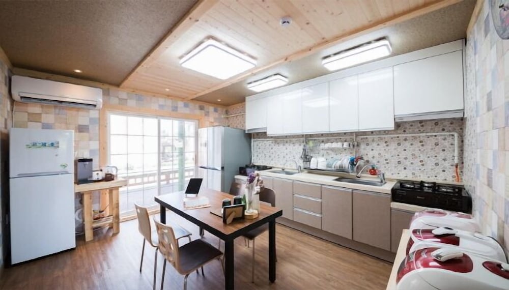 Private kitchenette