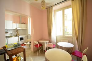 thumbnail: Breakfast area