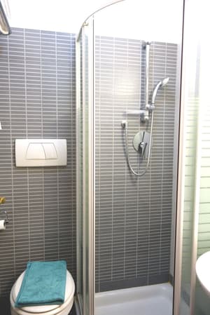 thumbnail: Bathroom shower