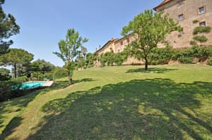 thumbnail: Exterior