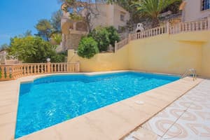 thumbnail: Outdoor pool