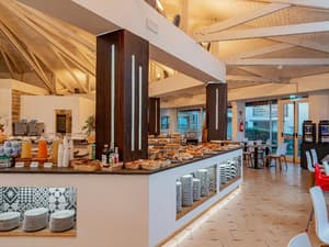 thumbnail: Restaurant