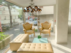 thumbnail: Lobby sitting area
