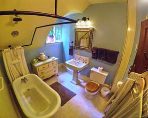thumbnail: Bathroom