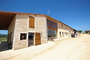 thumbnail: Exterior